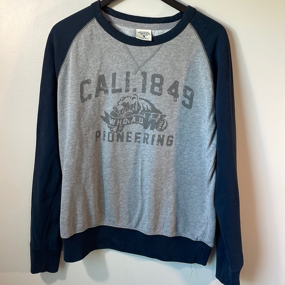 WHO.A.U California collegiate style crewneck sweatshirt large Gray Blue Raglan